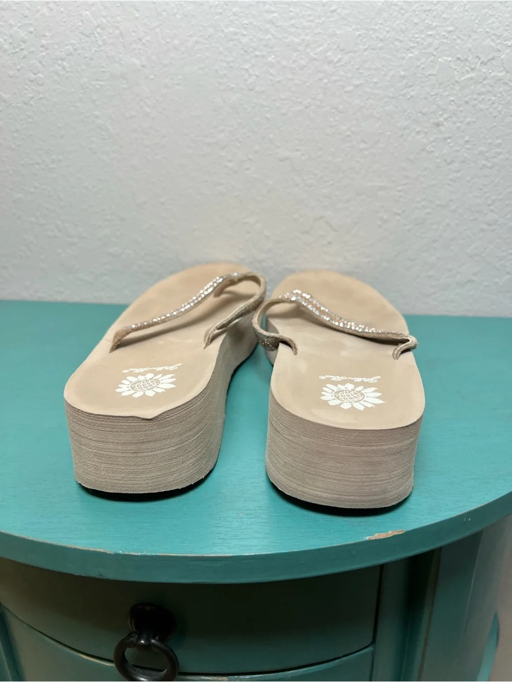 Yellow box Gold-Beige Rhinestone Platform Flip Flops - Women's - Picture 5 of 5